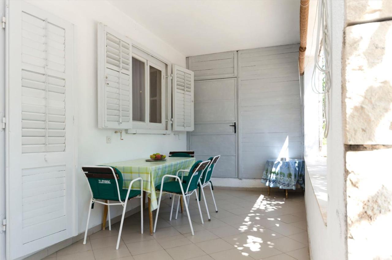 Apartment Niko Водице Екстериор снимка