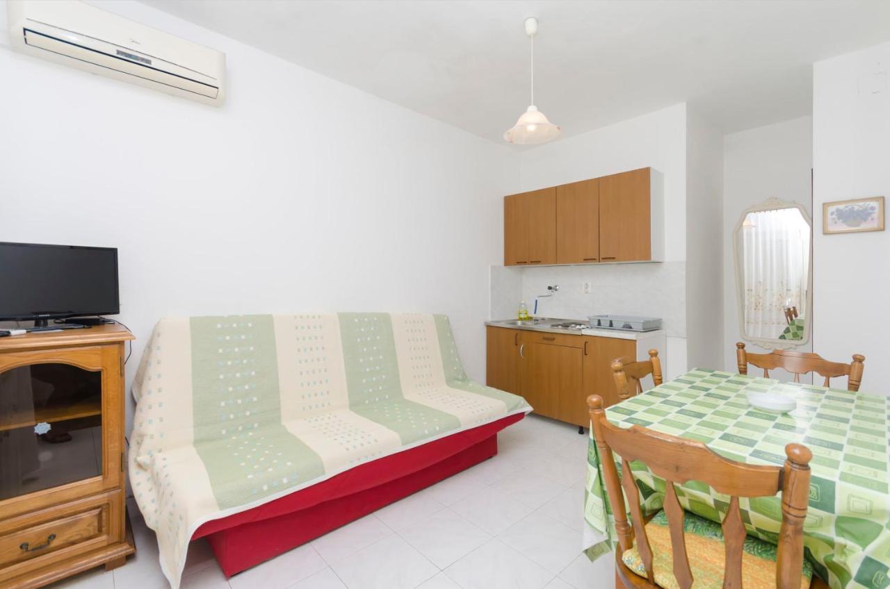 Apartment Niko Водице Екстериор снимка